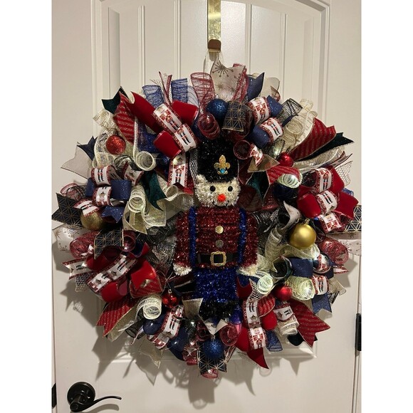 Handmade Christmas Holiday Tinsel Drummer Boy Prelit Door Wreath 26 in XLW11 - Picture 11 of 11